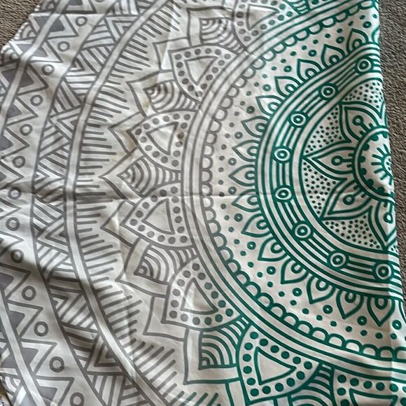 Bohemian 70” Round Tablecloth! - Picture 3 of 9